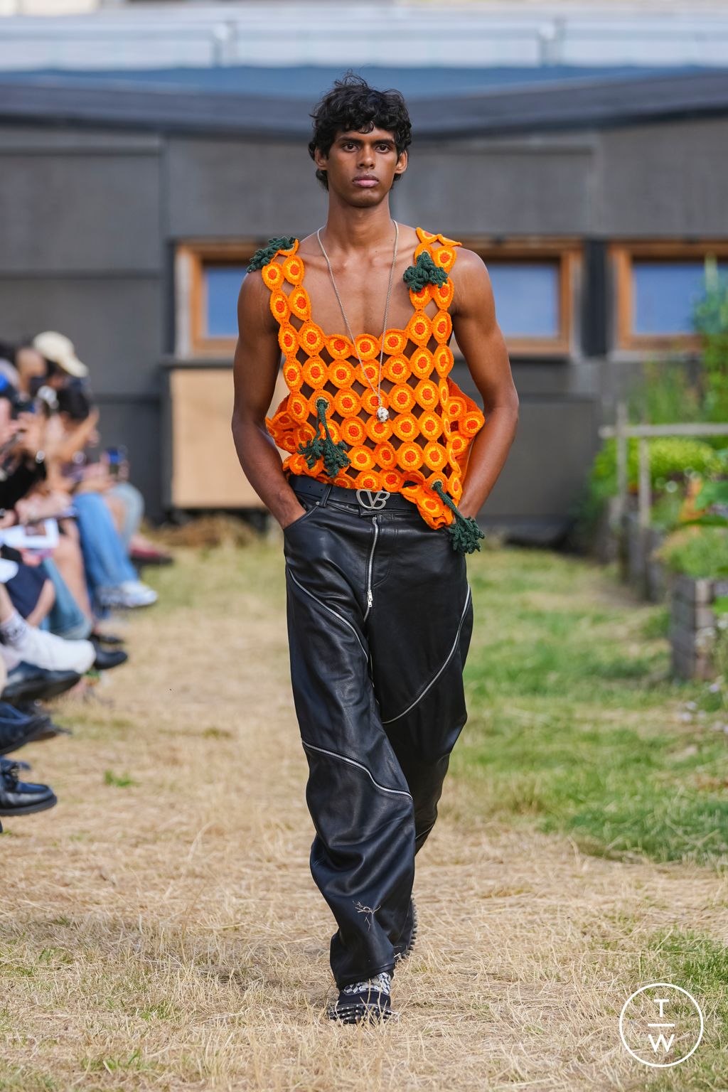 Fashion Week Paris Spring/Summer 2026 look 4 from the Doublet collection menswear