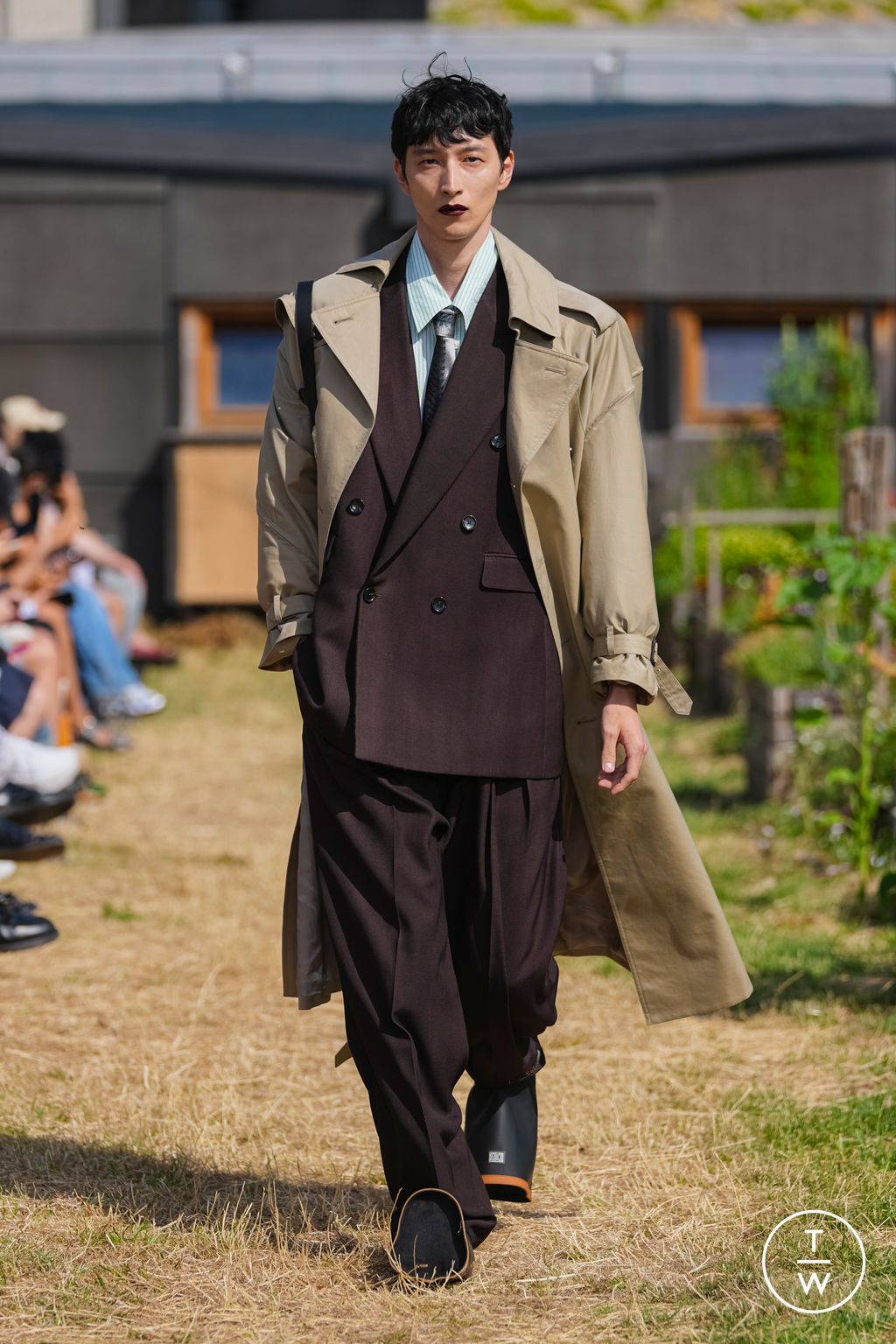 Fashion Week Paris Spring/Summer 2026 look 13 from the Doublet collection menswear