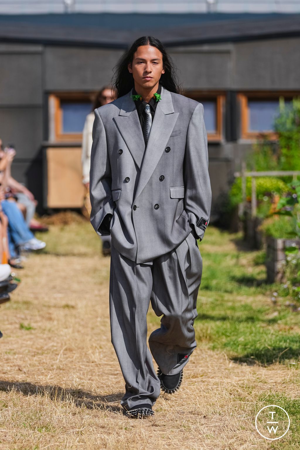 Fashion Week Paris Spring/Summer 2026 look 15 from the Doublet collection menswear