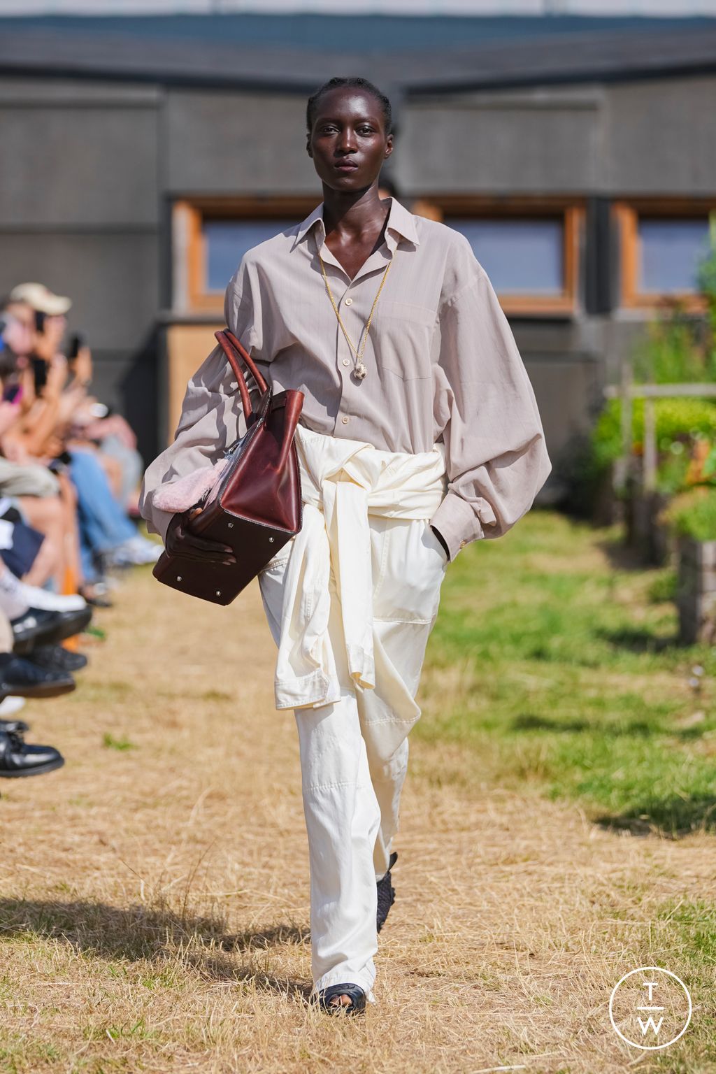 Fashion Week Paris Spring/Summer 2026 look 18 from the Doublet collection menswear