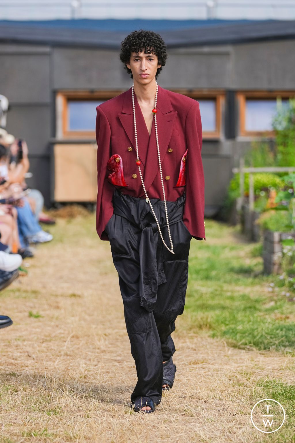 Fashion Week Paris Spring/Summer 2026 look 31 de la collection Doublet menswear