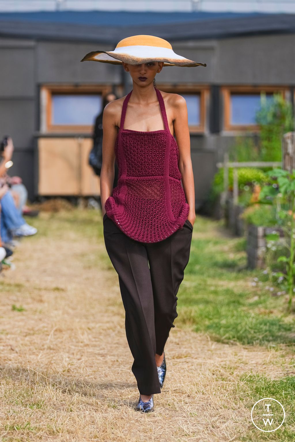 Fashion Week Paris Spring/Summer 2026 look 33 de la collection Doublet menswear