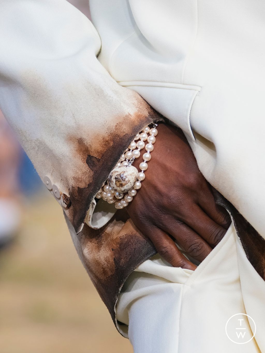 Fashion Week Paris Spring/Summer 2026 look 30 from the Doublet collection 男装配饰