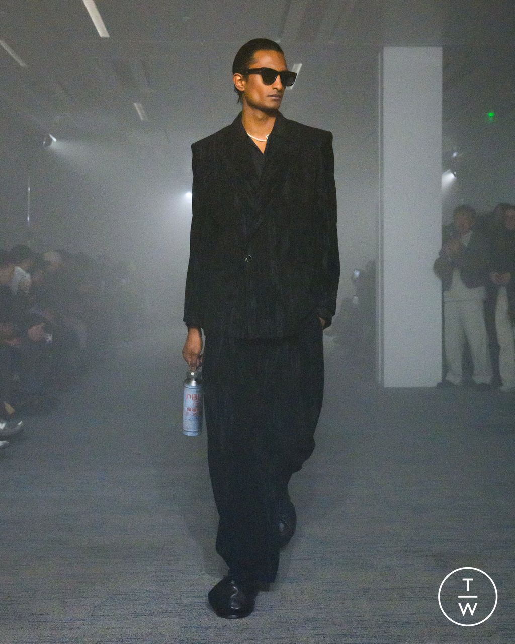 Fashion Week Paris Fall/Winter 2026 look 2 from the Doublet collection menswear