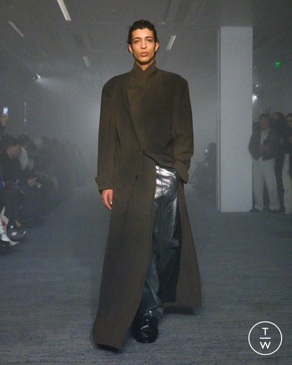 Fashion Week Paris Fall/Winter 2026 look 3 from the Doublet collection menswear