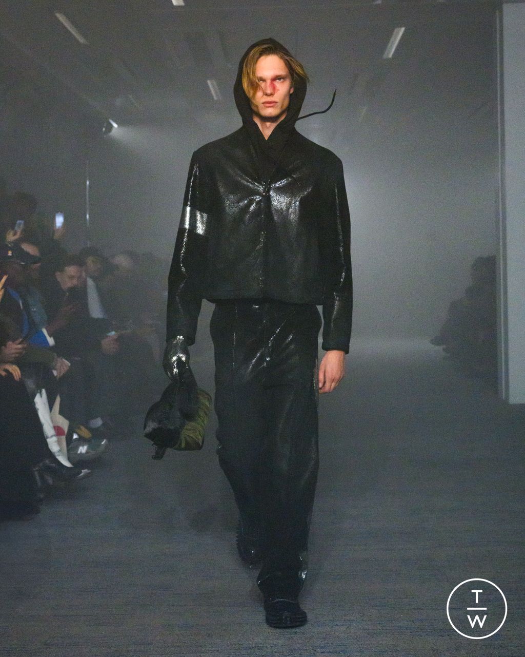 Fashion Week Paris Fall/Winter 2026 look 14 from the Doublet collection 男装