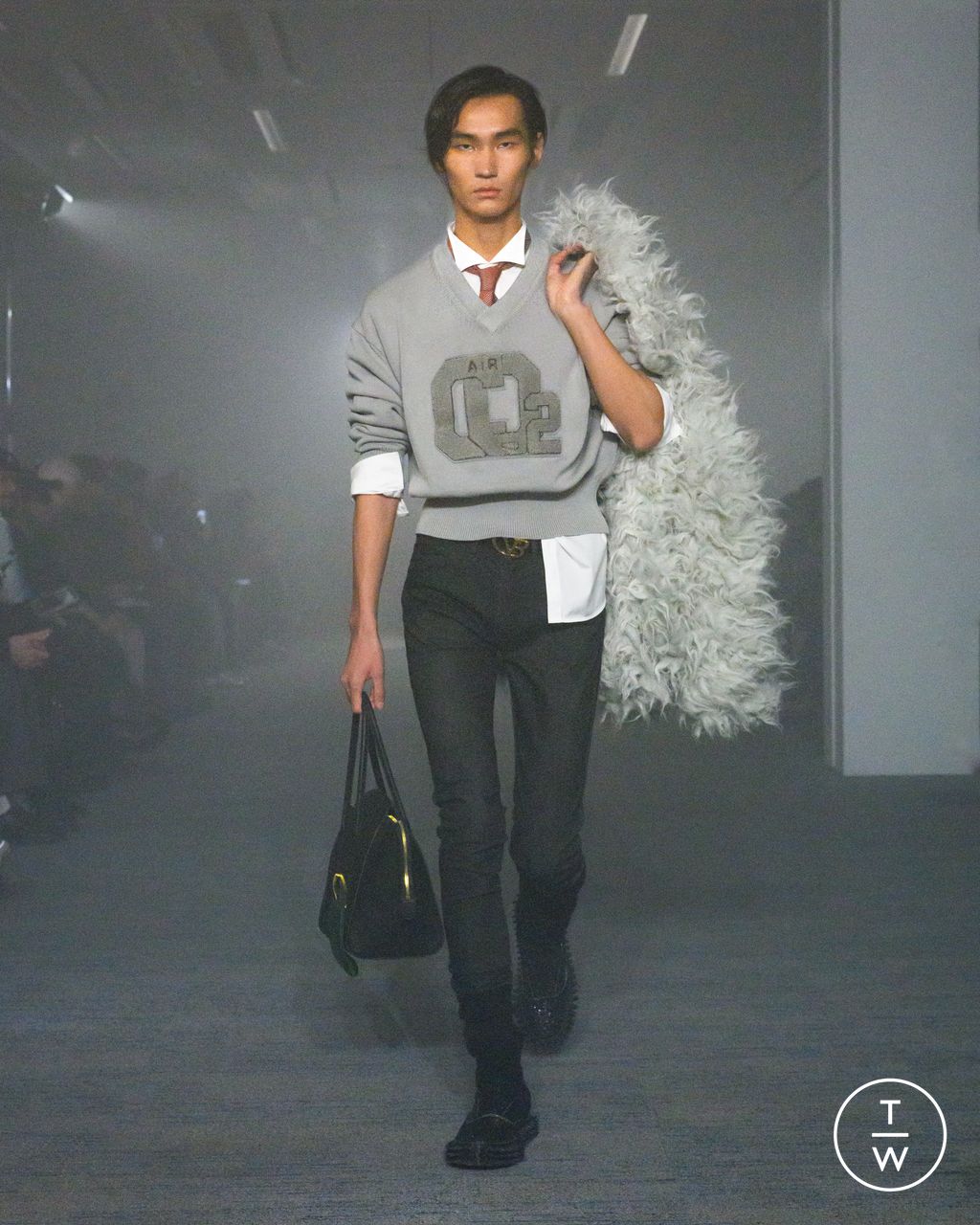 Fashion Week Paris Fall/Winter 2026 look 16 de la collection Doublet menswear