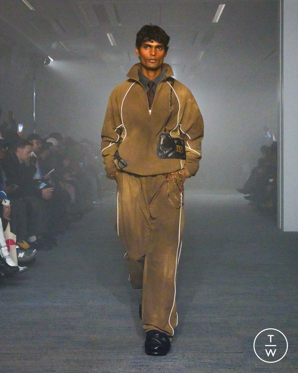 Fashion Week Paris Fall/Winter 2026 look 28 from the Doublet collection 男装