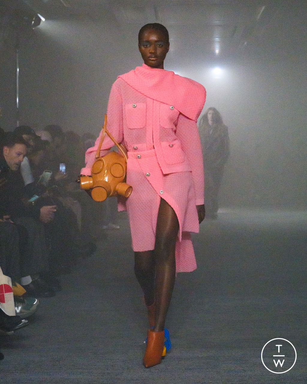 Fashion Week Paris Fall/Winter 2026 look 32 from the Doublet collection menswear