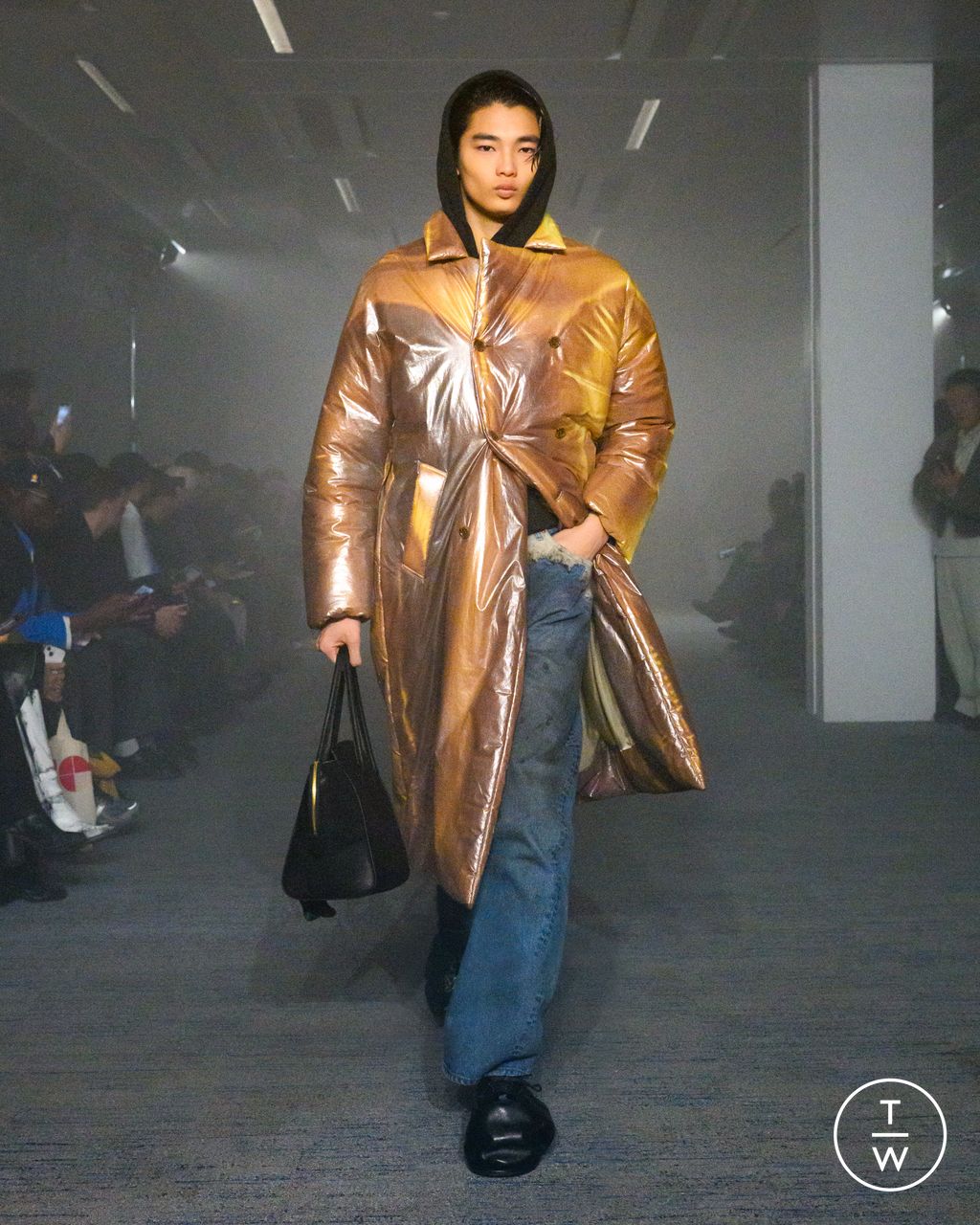 Fashion Week Paris Fall/Winter 2026 look 35 from the Doublet collection menswear