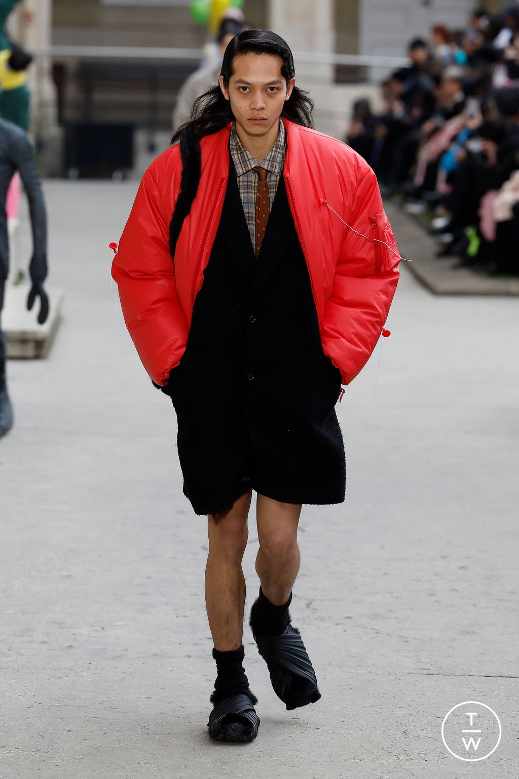 Fashion Week Paris Fall/Winter 2023 look 11 from the Doublet collection menswear