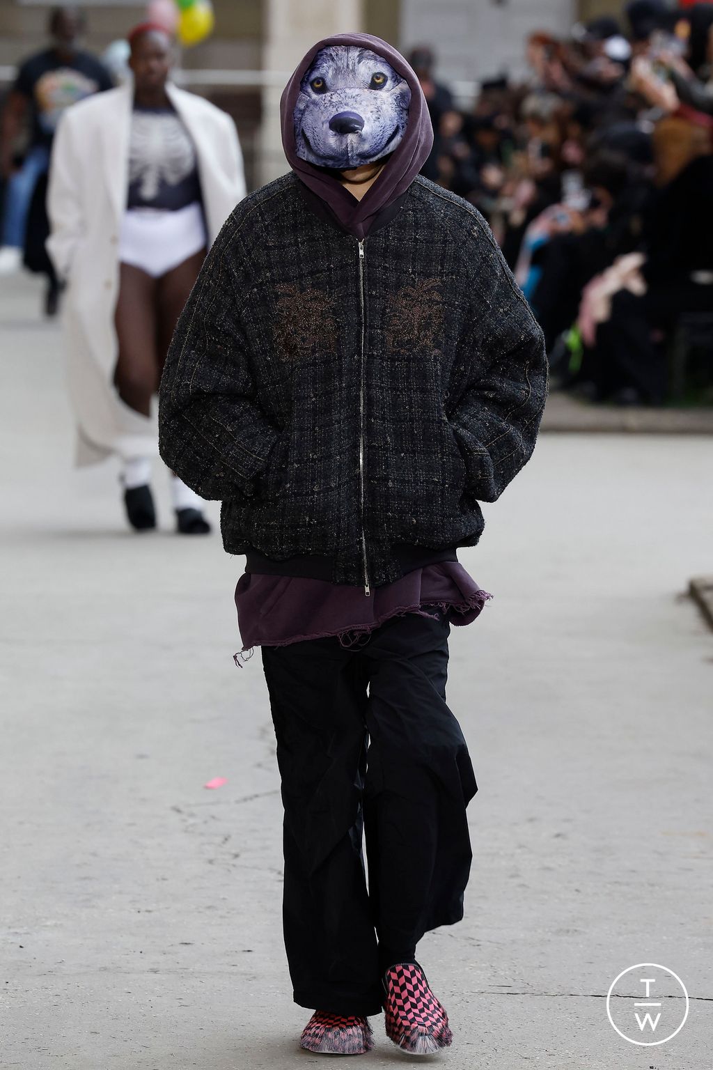 Fashion Week Paris Fall/Winter 2023 look 26 from the Doublet collection menswear