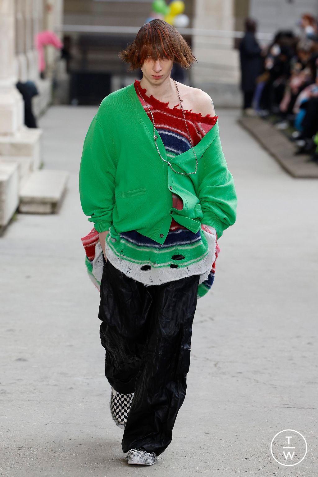 Fashion Week Paris Fall/Winter 2023 look 31 from the Doublet collection 男装
