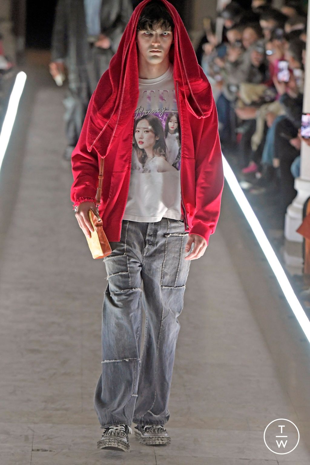 Fashion Week Paris Fall/Winter 2024 look 3 de la collection Doublet menswear
