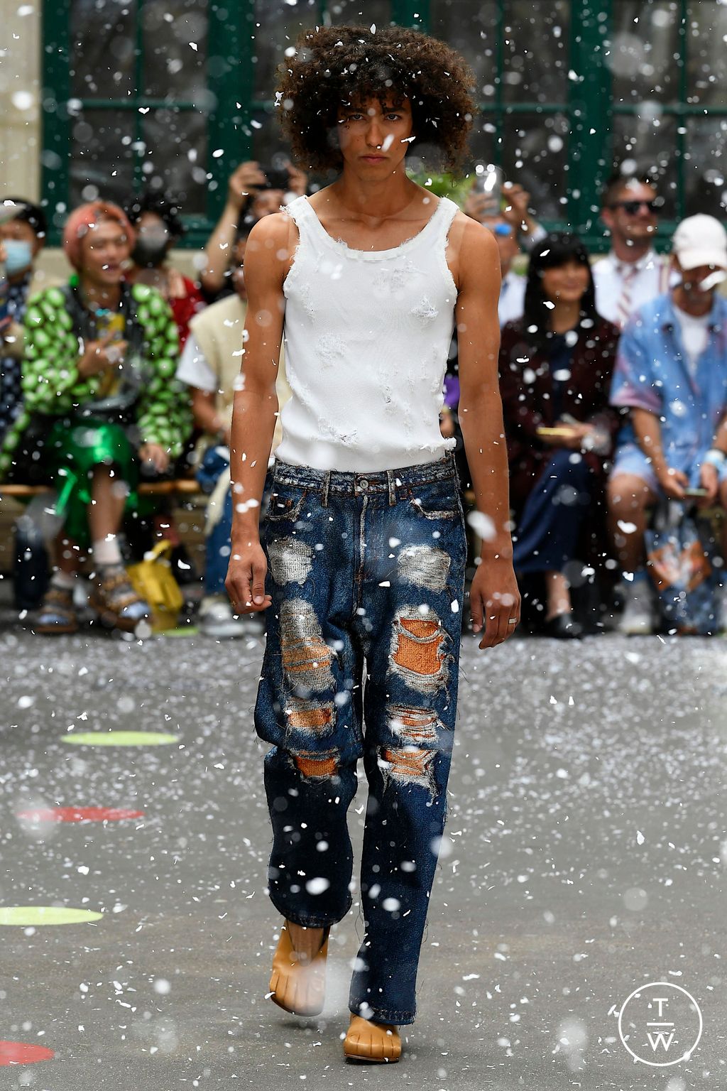 Fashion Week Paris Spring/Summer 2023 look 12 from the Doublet collection 男装