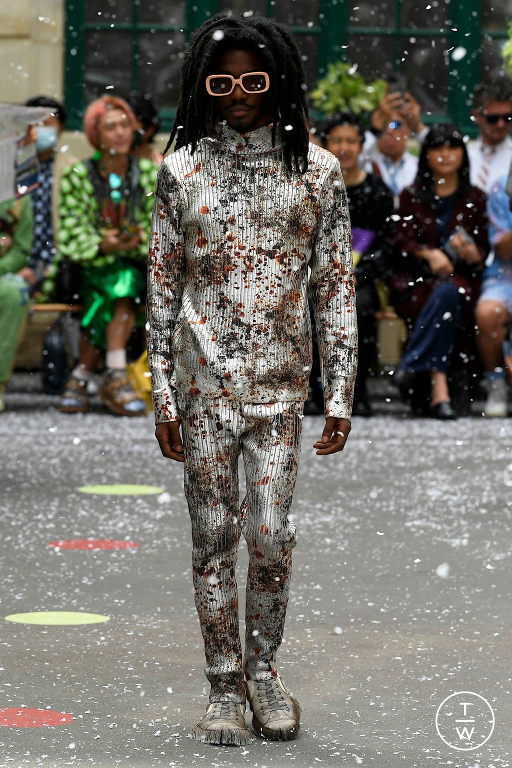 Fashion Week Paris Spring/Summer 2023 look 14 from the Doublet collection menswear