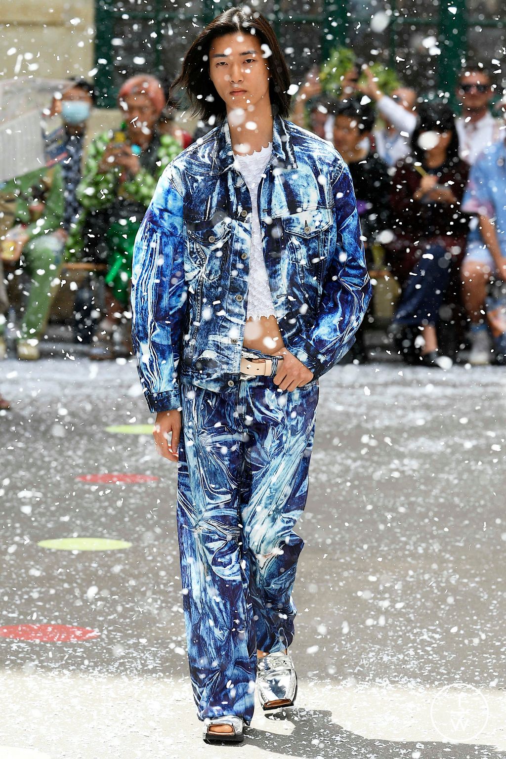 Fashion Week Paris Spring/Summer 2023 look 17 from the Doublet collection menswear