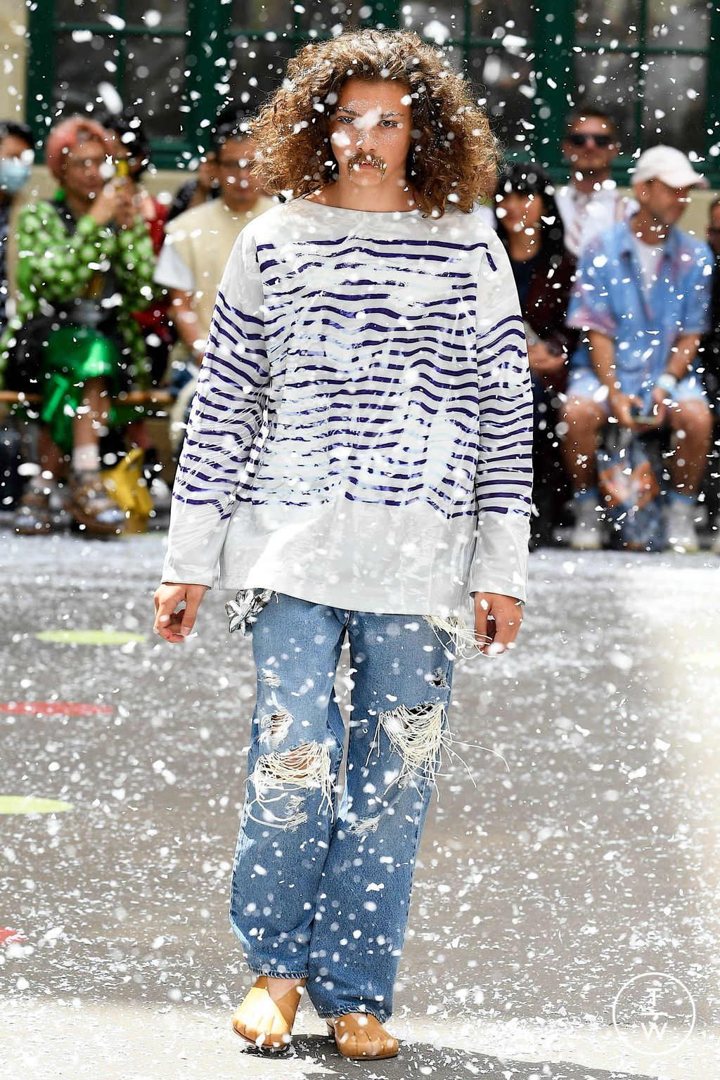 Fashion Week Paris Spring/Summer 2023 look 18 de la collection Doublet menswear