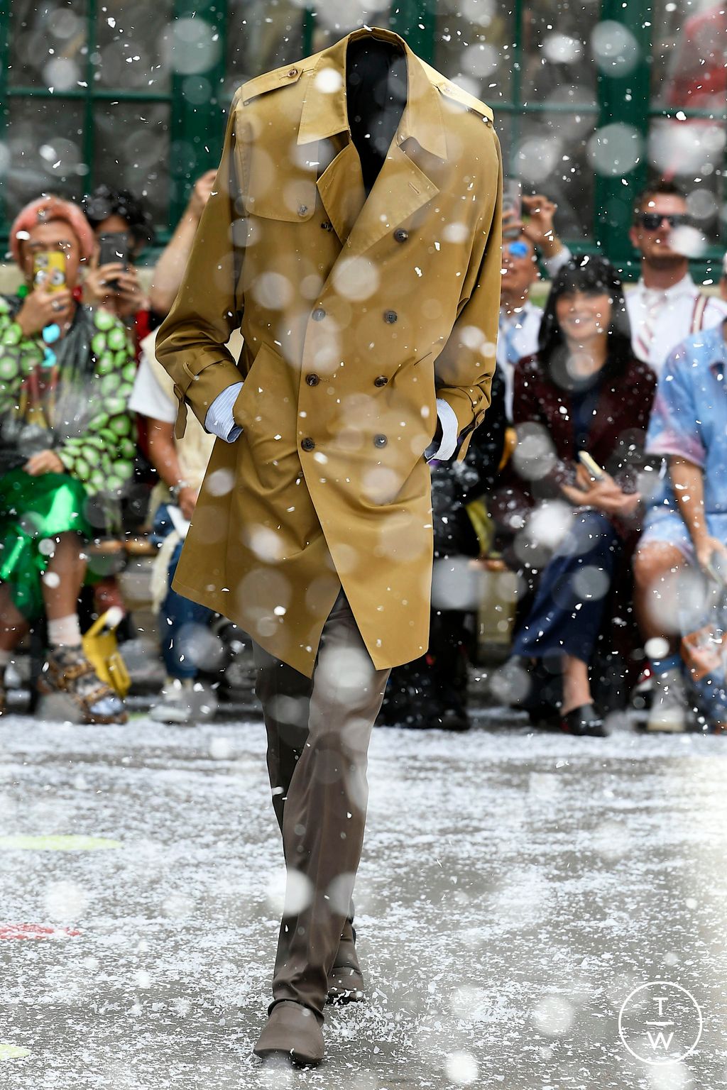 Fashion Week Paris Spring/Summer 2023 look 30 from the Doublet collection 男装