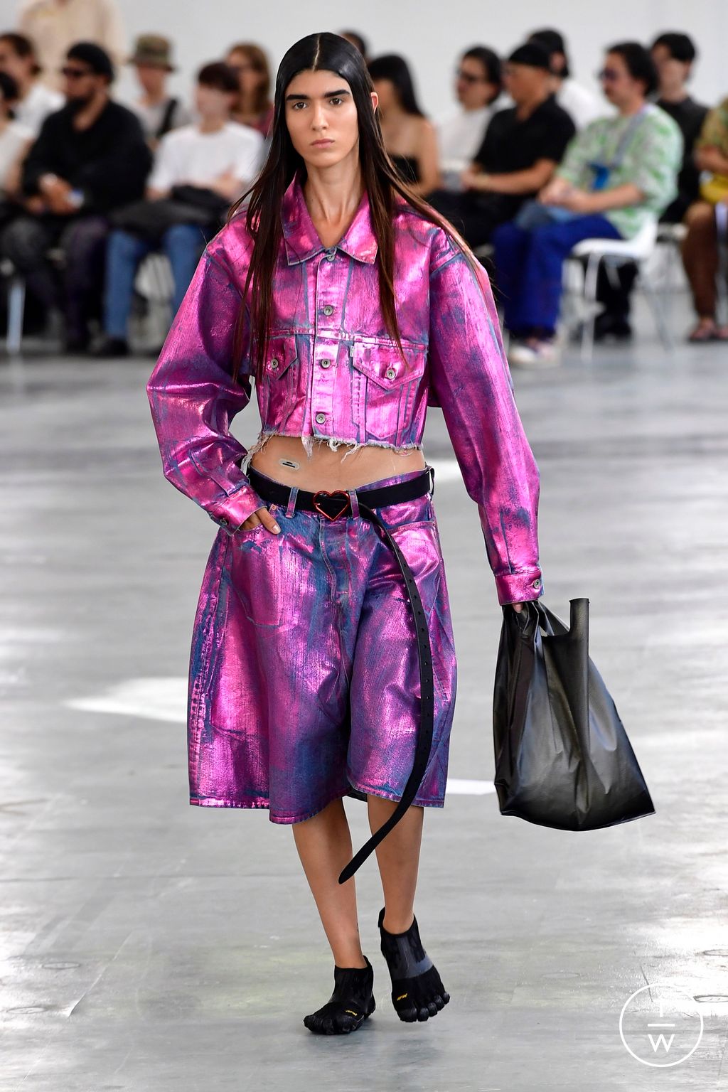Fashion Week Paris Spring/Summer 2024 look 11 de la collection Doublet menswear