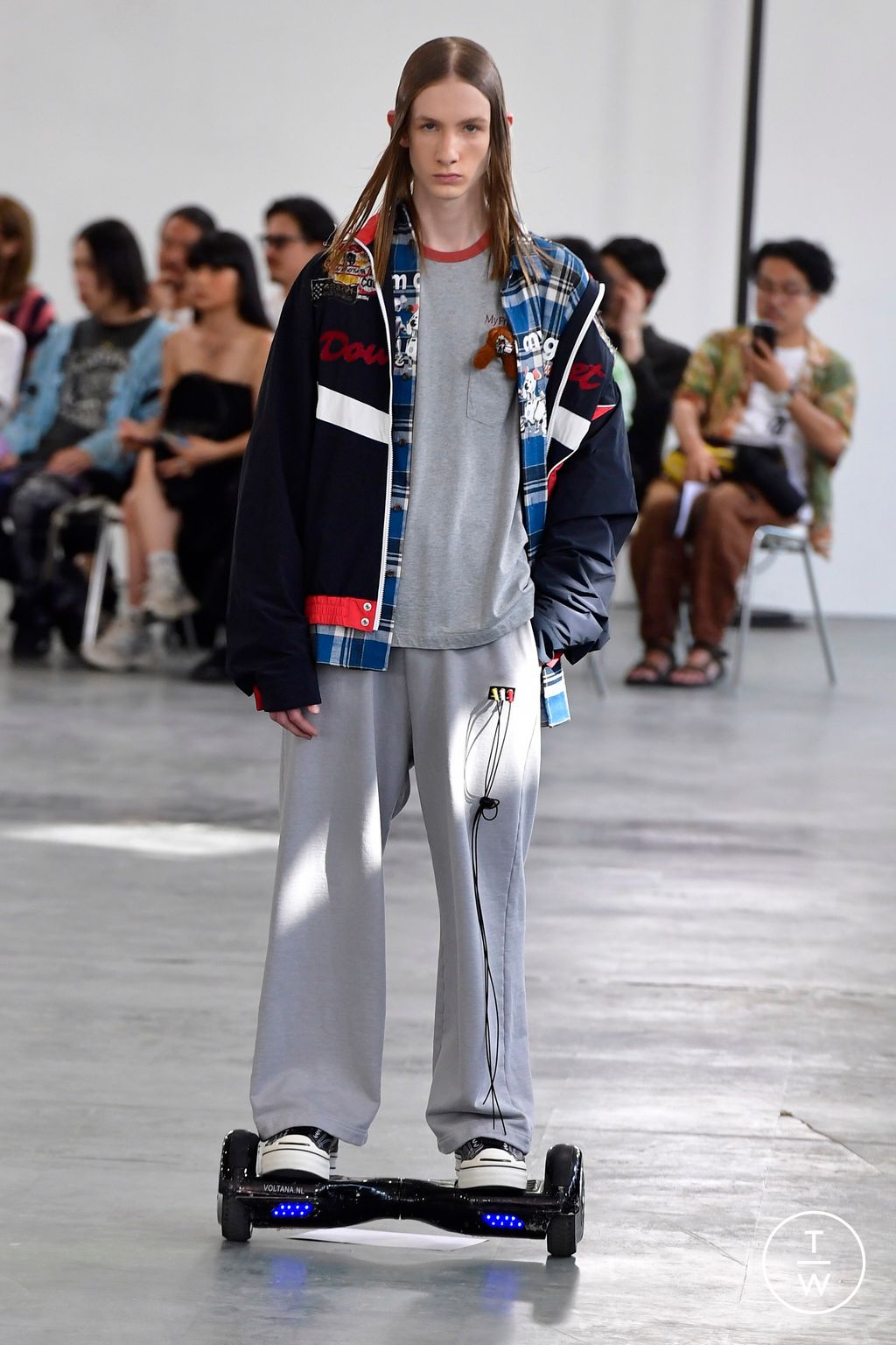 Fashion Week Paris Spring/Summer 2024 look 24 from the Doublet collection menswear