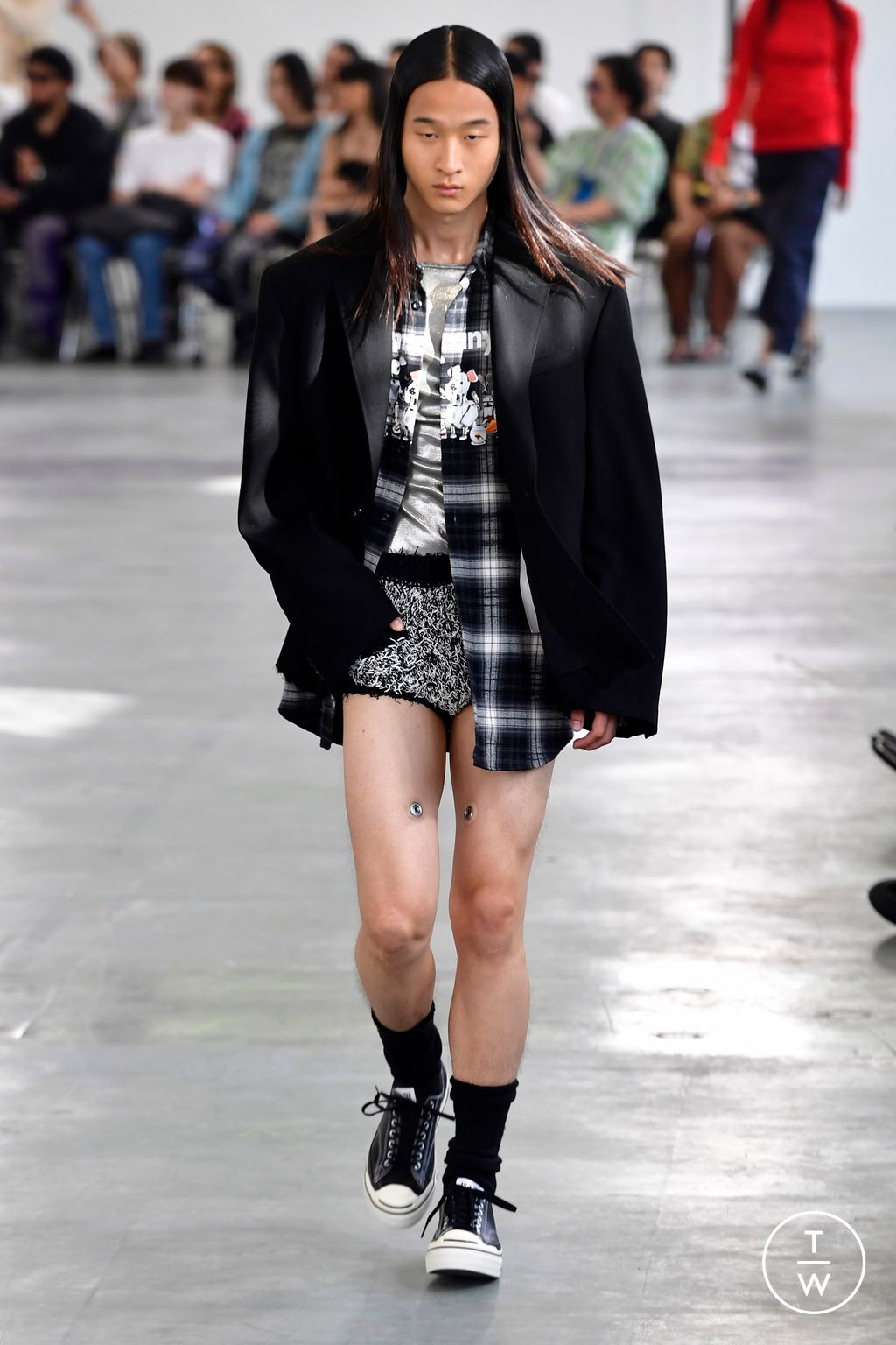 Fashion Week Paris Spring/Summer 2024 look 35 de la collection Doublet menswear