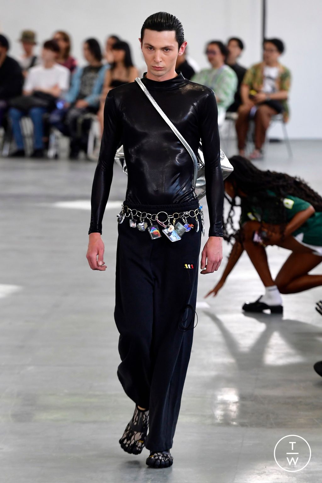 Fashion Week Paris Spring/Summer 2024 look 40 from the Doublet collection menswear