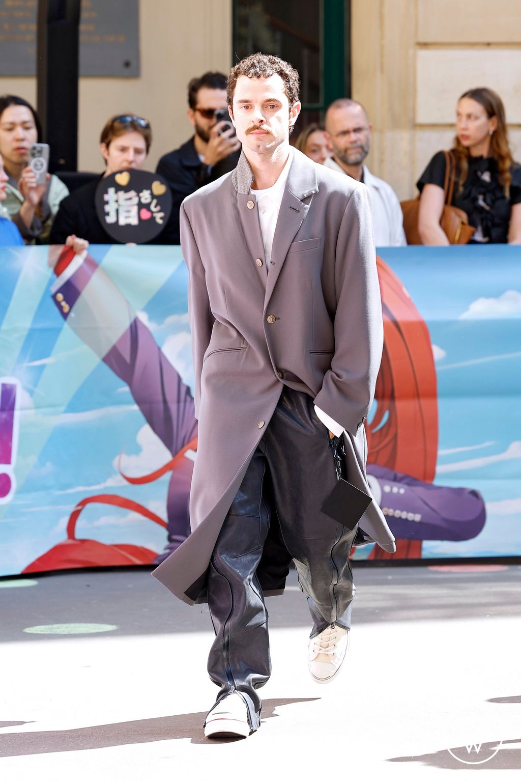 Fashion Week Paris Spring-Summer 2025 look 5 from the Doublet collection menswear