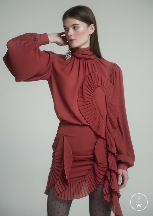 Fashion Week Paris Fall/Winter 2019 look 5 from the NADYA DZYAK collection womenswear