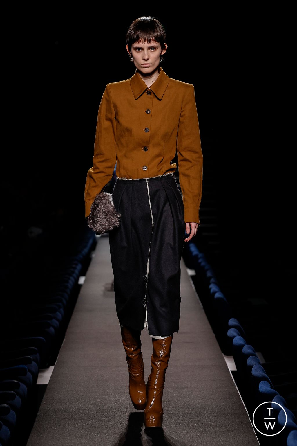 Fashion Week Paris Fall/Winter 2023 look 20 from the Dries Van Noten collection womenswear