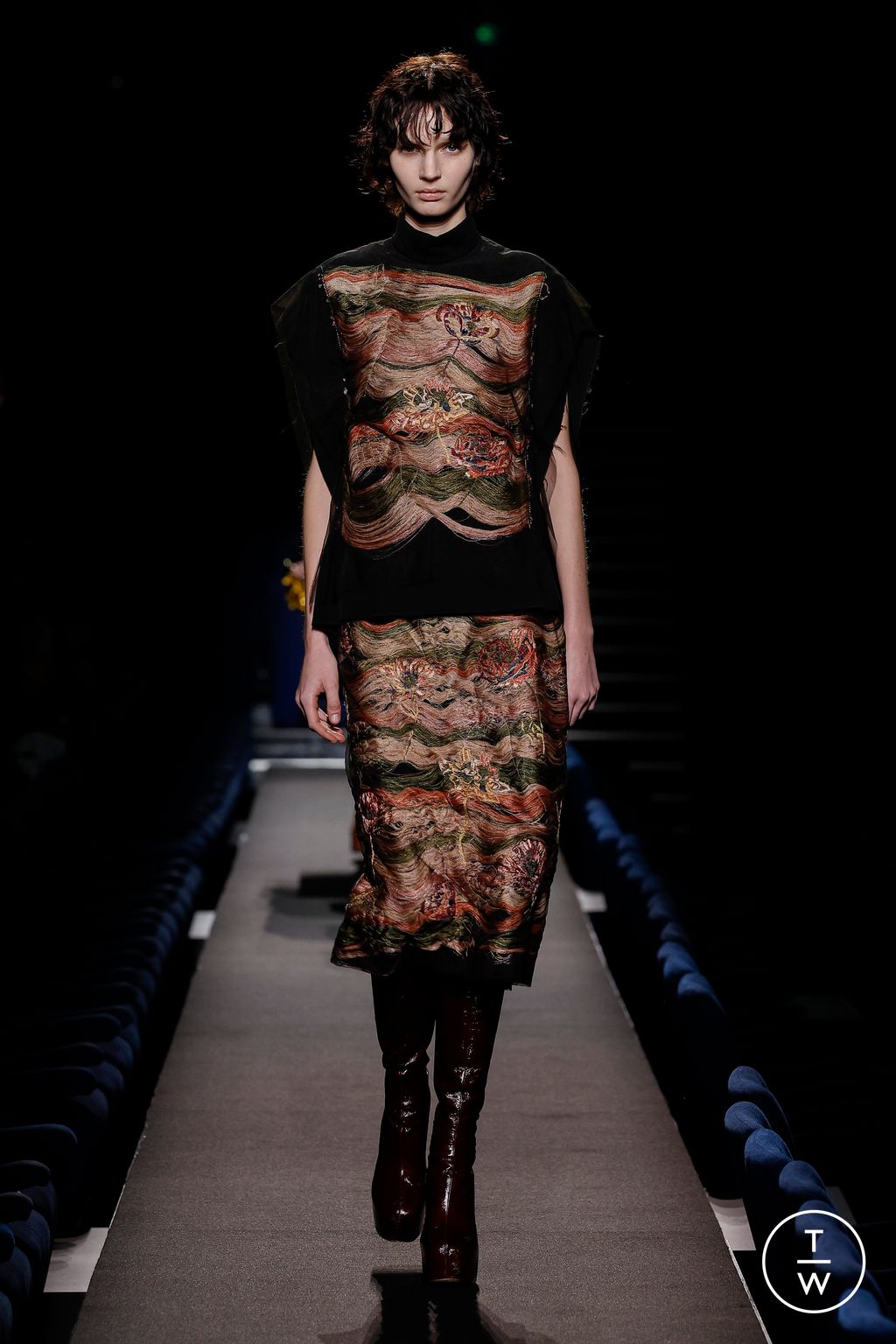 Fashion Week Paris Fall/Winter 2023 look 30 from the Dries Van Noten collection 女装