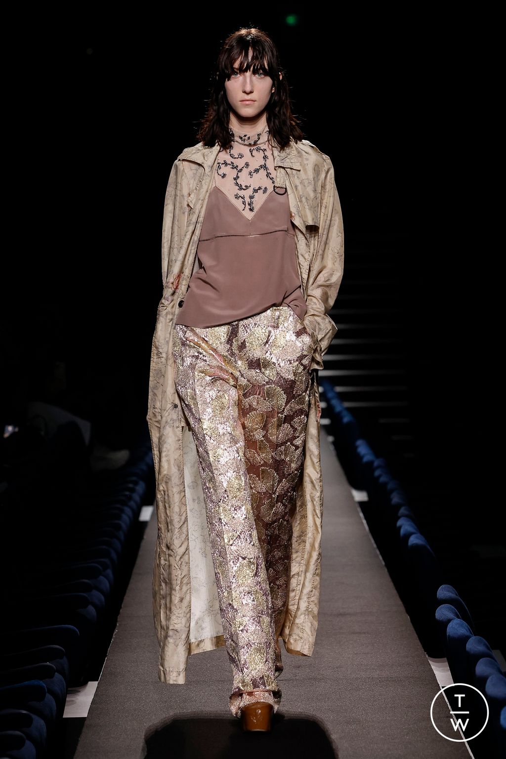 Fashion Week Paris Fall/Winter 2023 look 42 from the Dries Van Noten collection womenswear