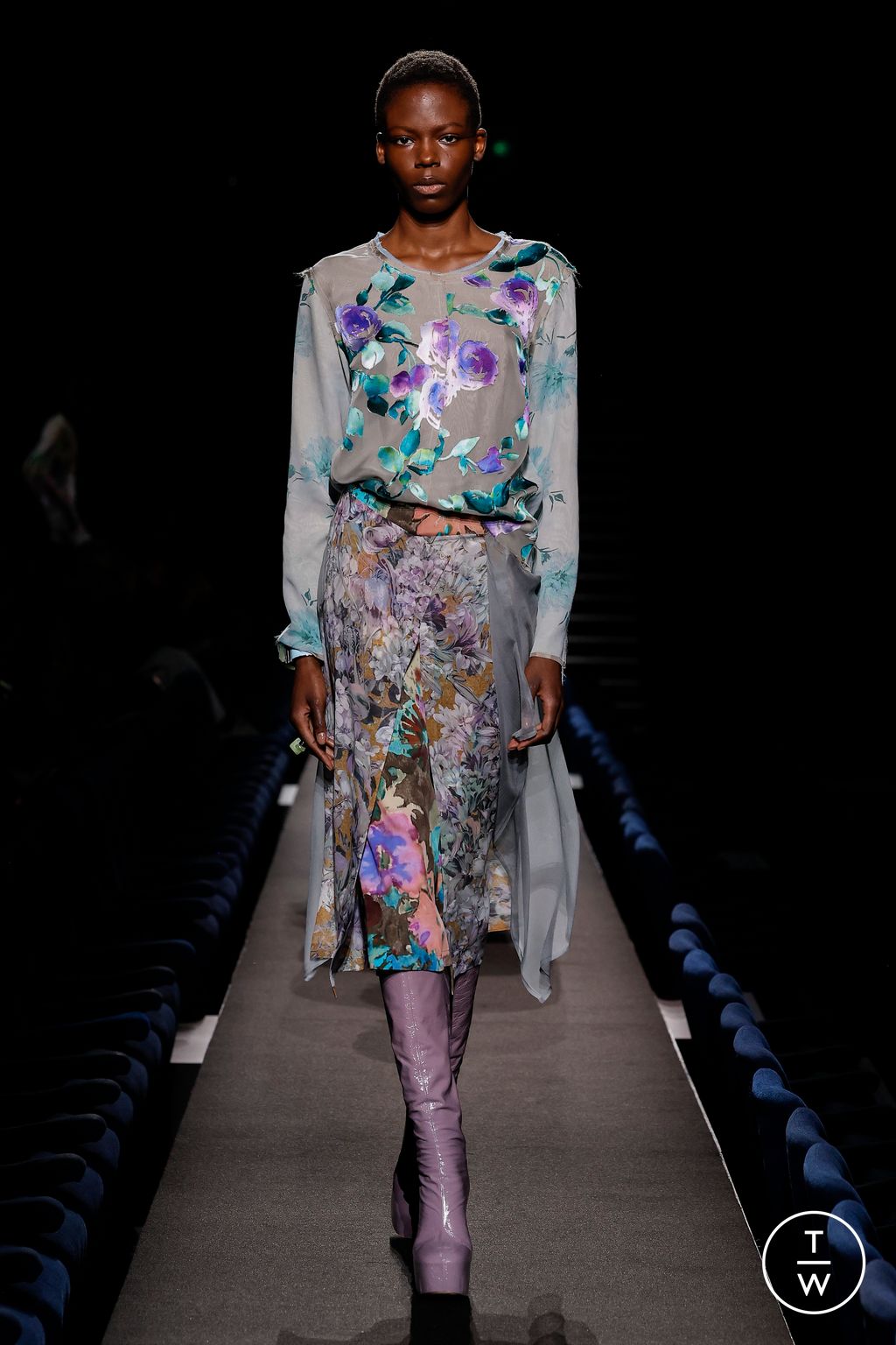 Fashion Week Paris Fall/Winter 2023 look 46 from the Dries Van Noten collection womenswear