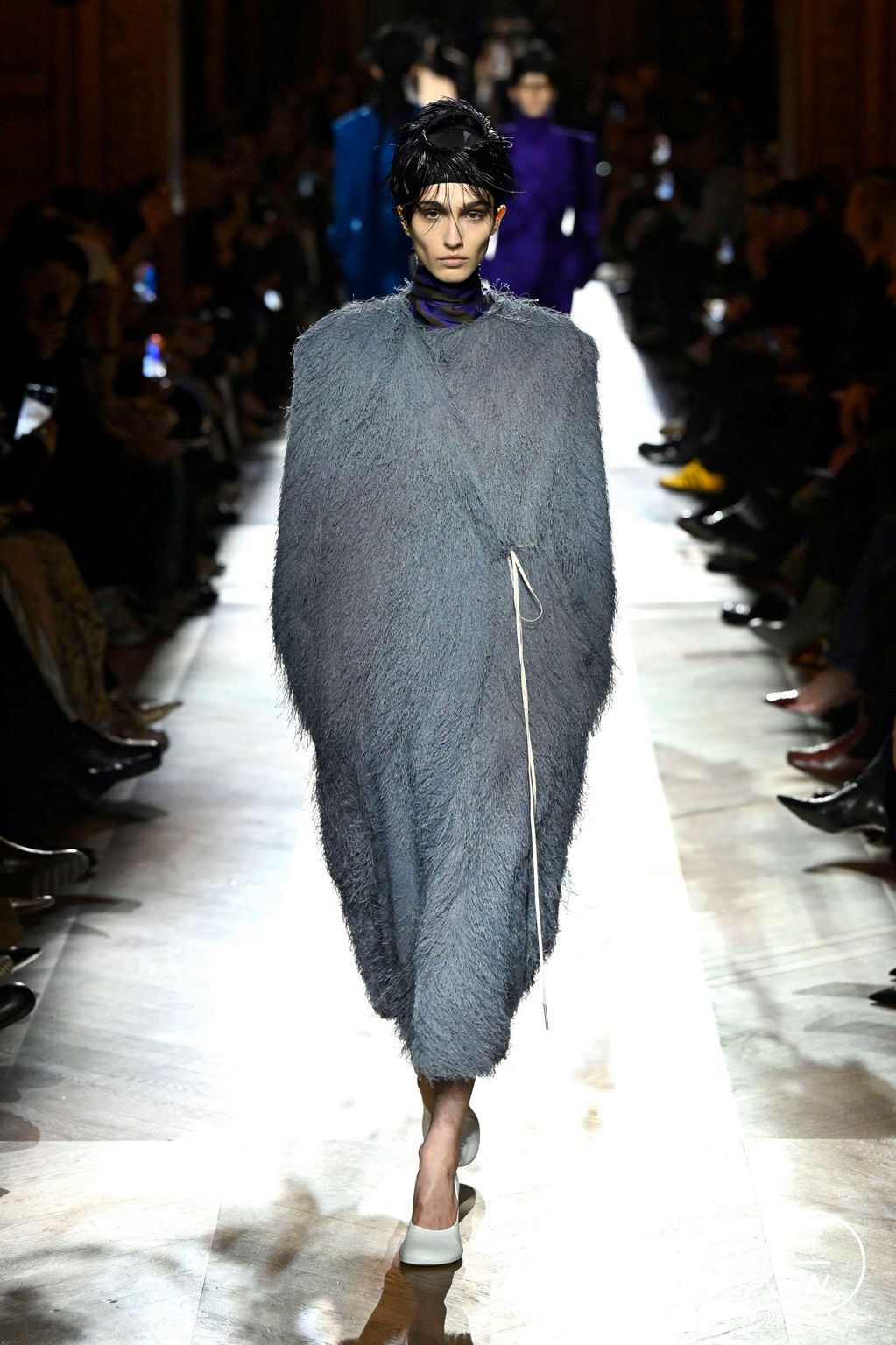 Fashion Week Paris Fall/Winter 2025 look 48 from the Dries Van Noten collection womenswear