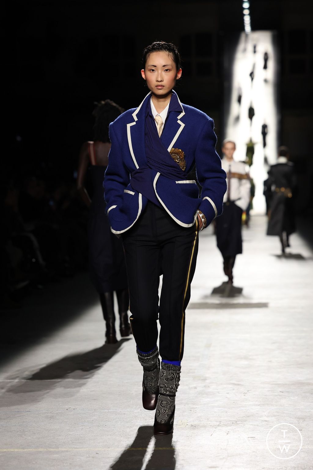 Fashion Week Paris Fall/Winter 2026 look 6 from the Dries Van Noten collection womenswear