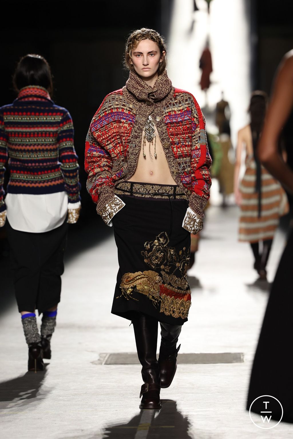 Fashion Week Paris Fall/Winter 2026 look 37 from the Dries Van Noten collection womenswear