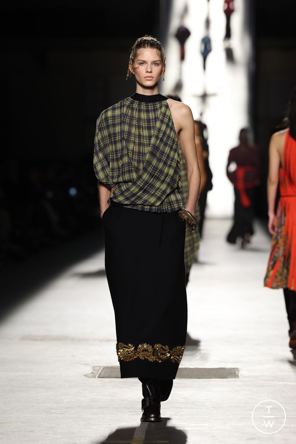 Fashion Week Paris Fall/Winter 2026 look 48 from the Dries Van Noten collection womenswear