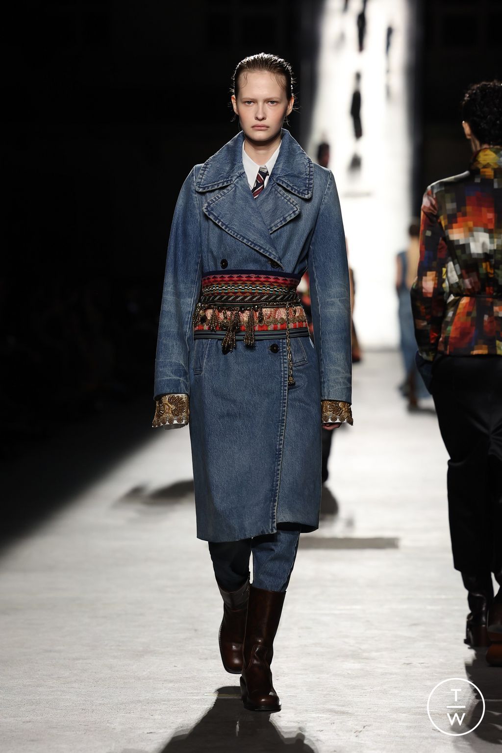 Fashion Week Paris Fall/Winter 2026 look 58 from the Dries Van Noten collection womenswear