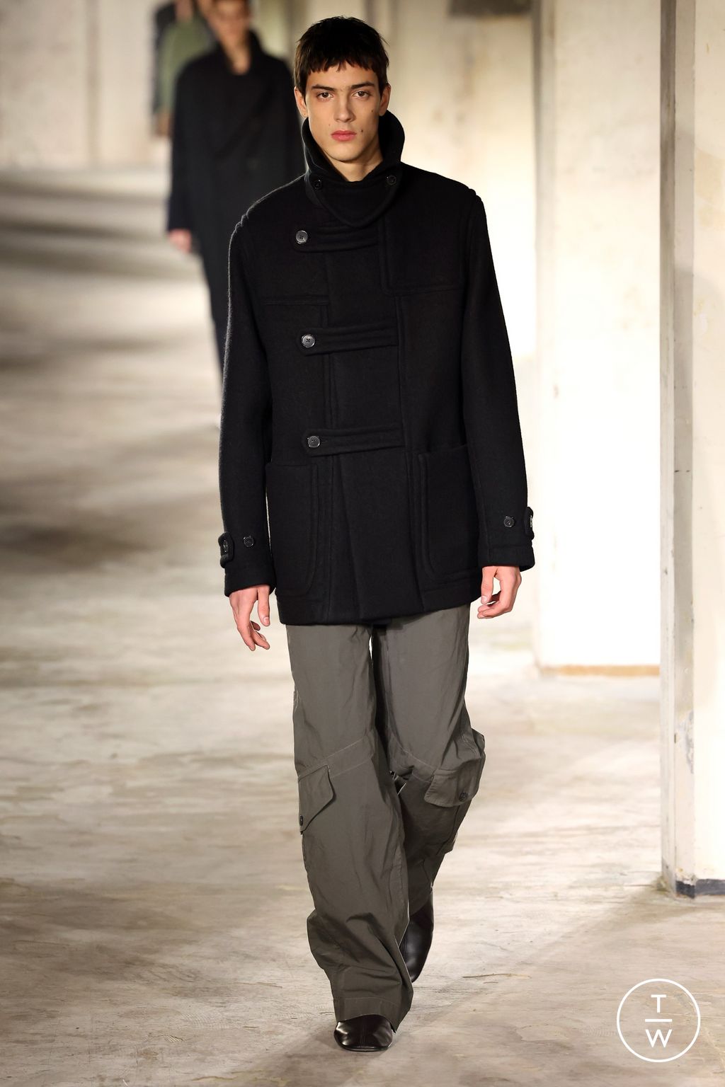 Fashion Week Paris Fall/Winter 2024 look 6 from the Dries Van Noten collection 男装