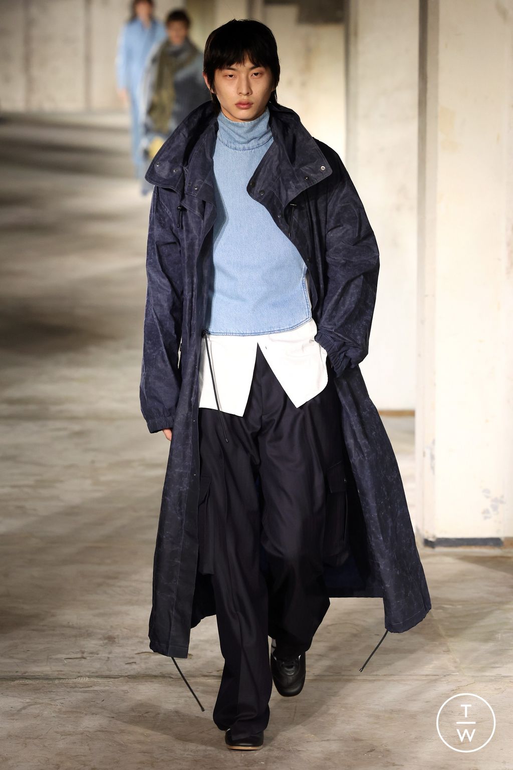 Fashion Week Paris Fall/Winter 2024 look 47 from the Dries Van Noten collection 男装