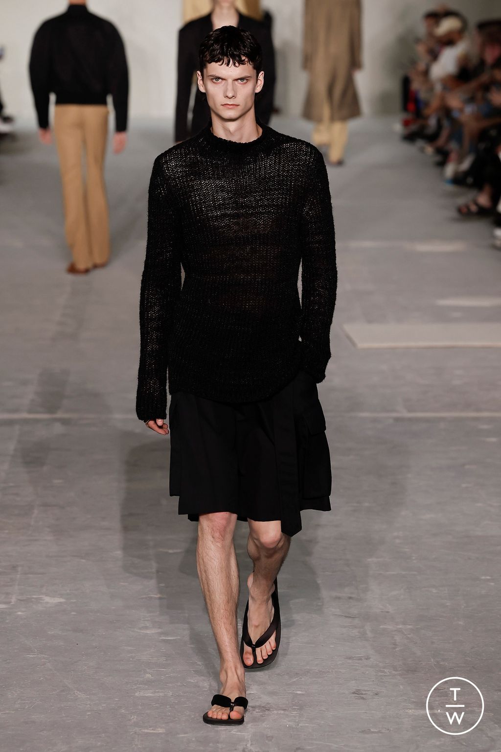 Fashion Week Paris Spring/Summer 2024 look 12 from the Dries Van Noten collection 男装