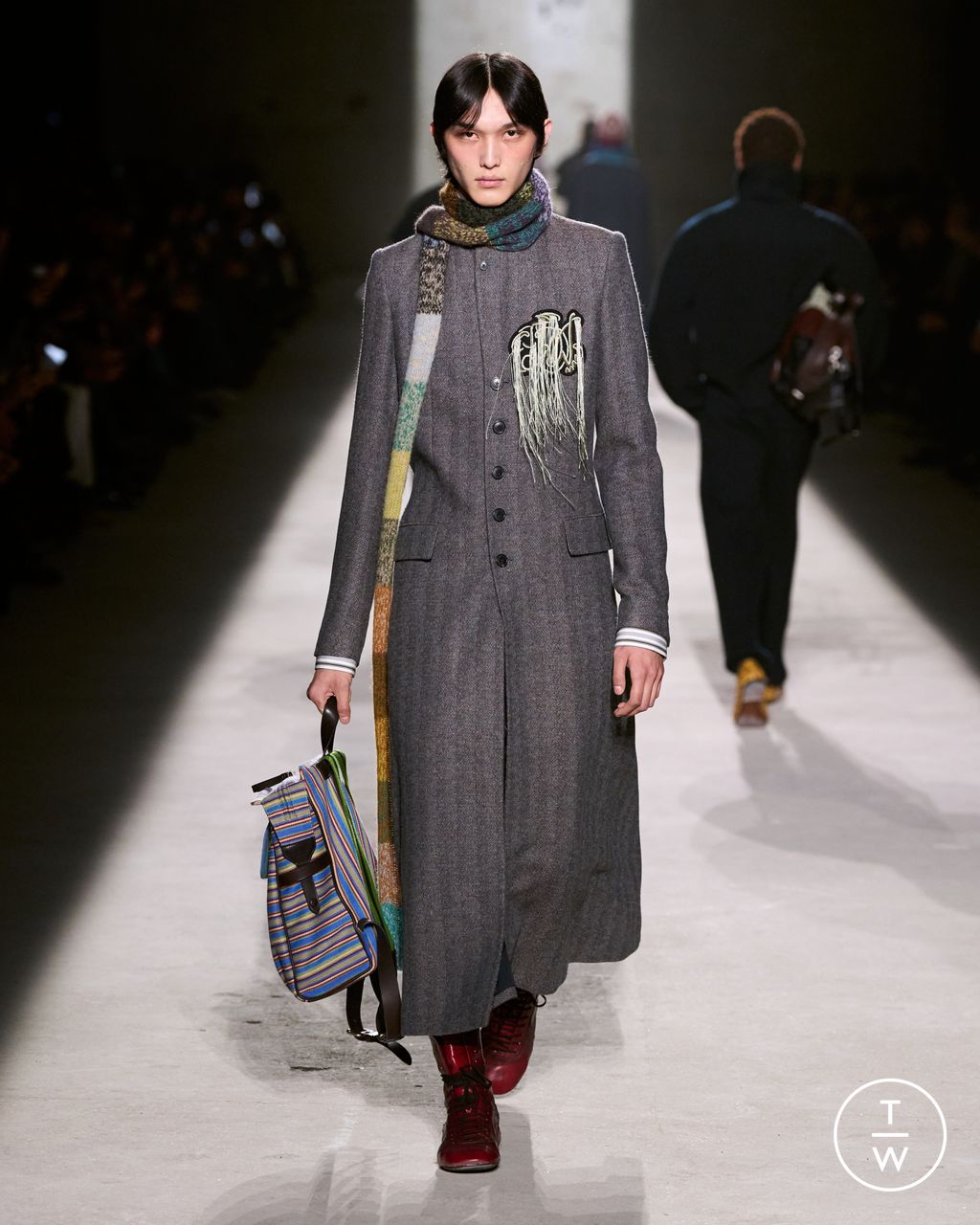 Fashion Week Paris Fall/Winter 2026 look 7 from the Dries Van Noten collection 男装