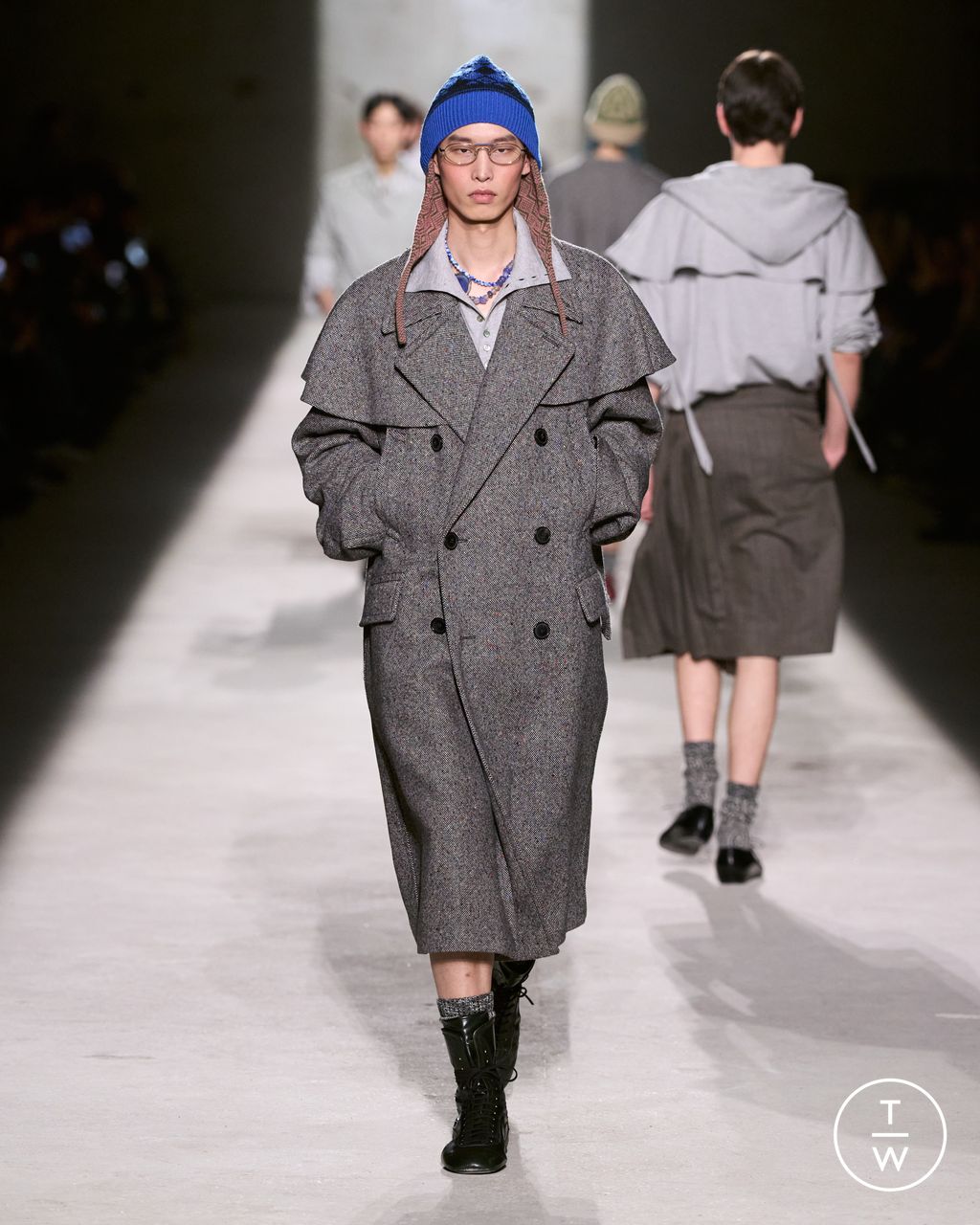 Fashion Week Paris Fall/Winter 2026 look 12 from the Dries Van Noten collection 男装