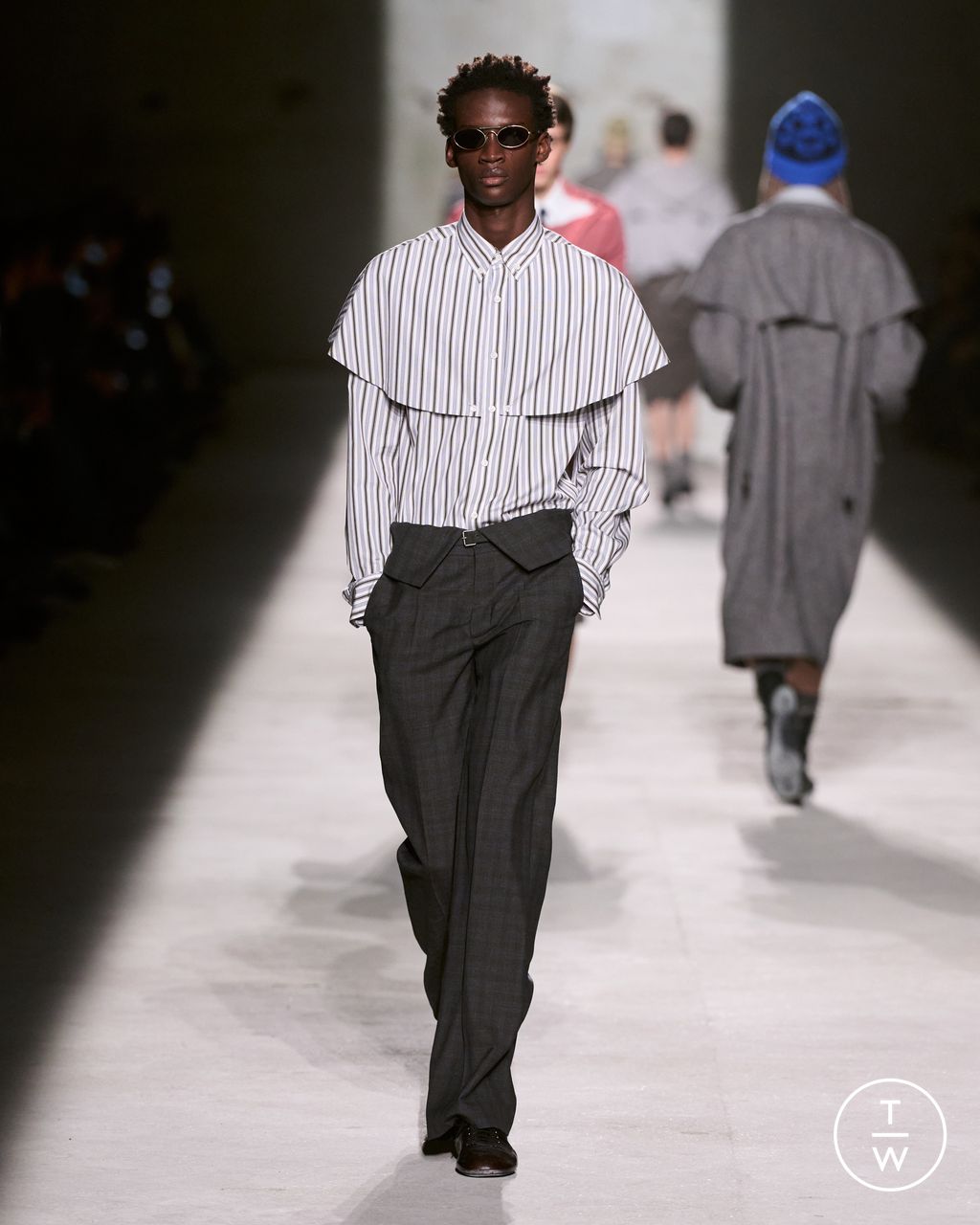 Fashion Week Paris Fall/Winter 2026 look 14 from the Dries Van Noten collection menswear
