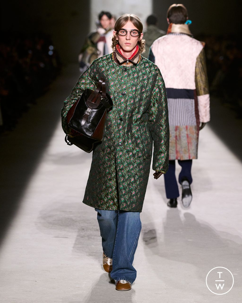 Fashion Week Paris Fall/Winter 2026 look 48 from the Dries Van Noten collection 男装