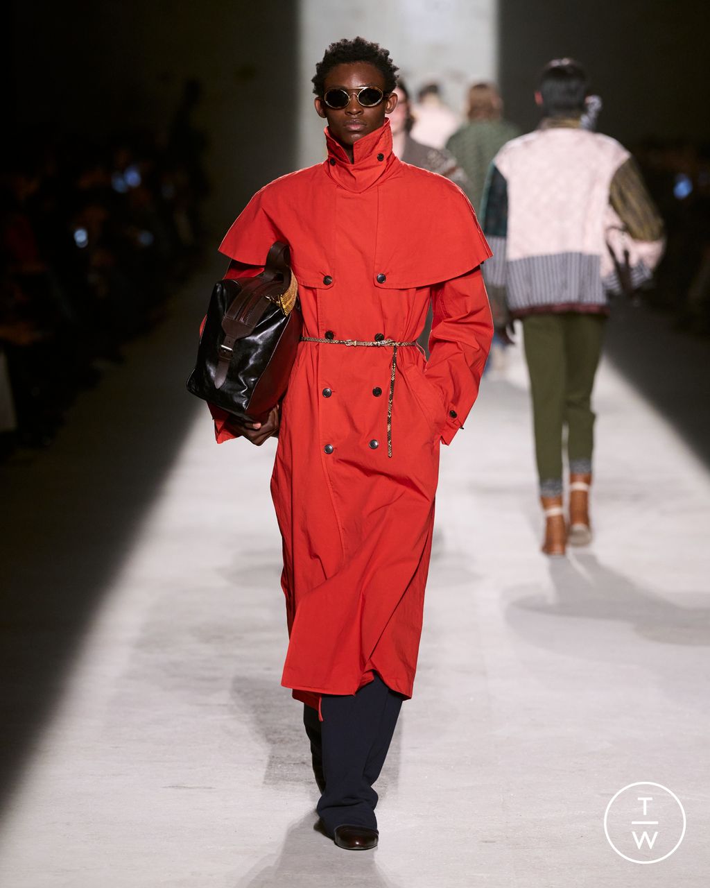 Fashion Week Paris Fall/Winter 2026 look 51 from the Dries Van Noten collection 男装