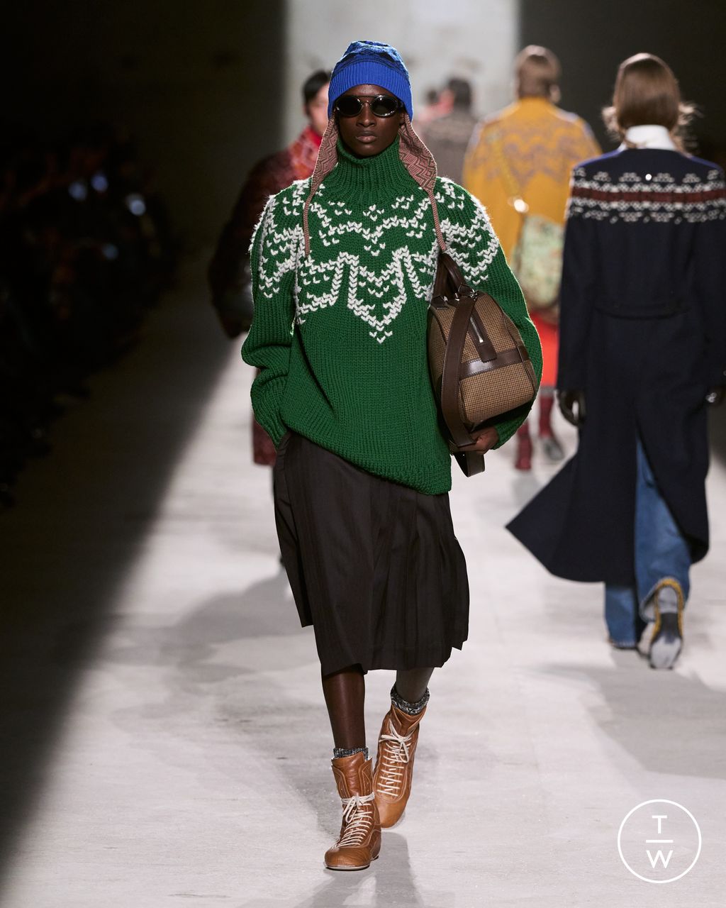 Fashion Week Paris Fall/Winter 2026 look 55 from the Dries Van Noten collection menswear