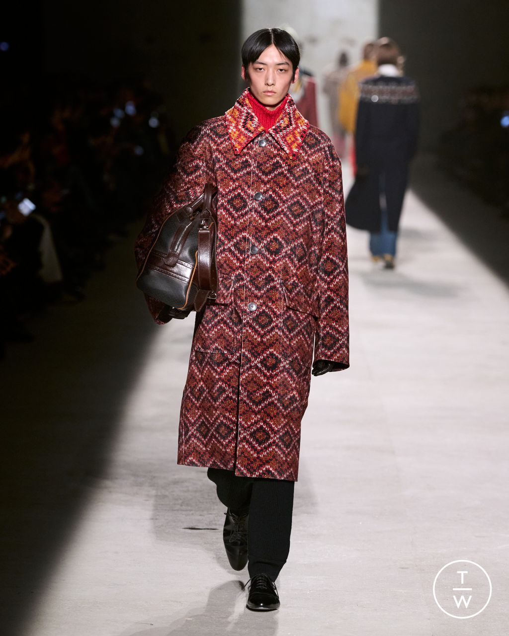 Fashion Week Paris Fall/Winter 2026 look 56 from the Dries Van Noten collection menswear