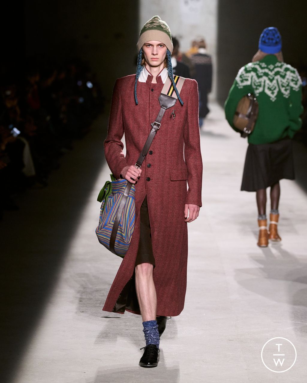 Fashion Week Paris Fall/Winter 2026 look 57 from the Dries Van Noten collection menswear