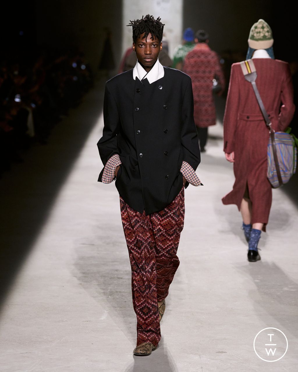 Fashion Week Paris Fall/Winter 2026 look 58 from the Dries Van Noten collection 男装